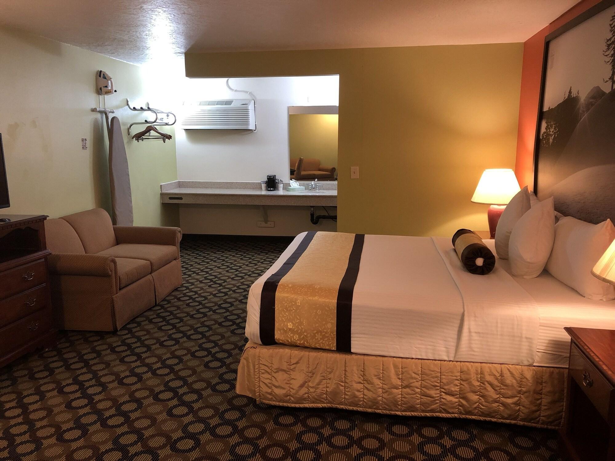 Super 8 By Wyndham Ontario Motel Bagian luar foto