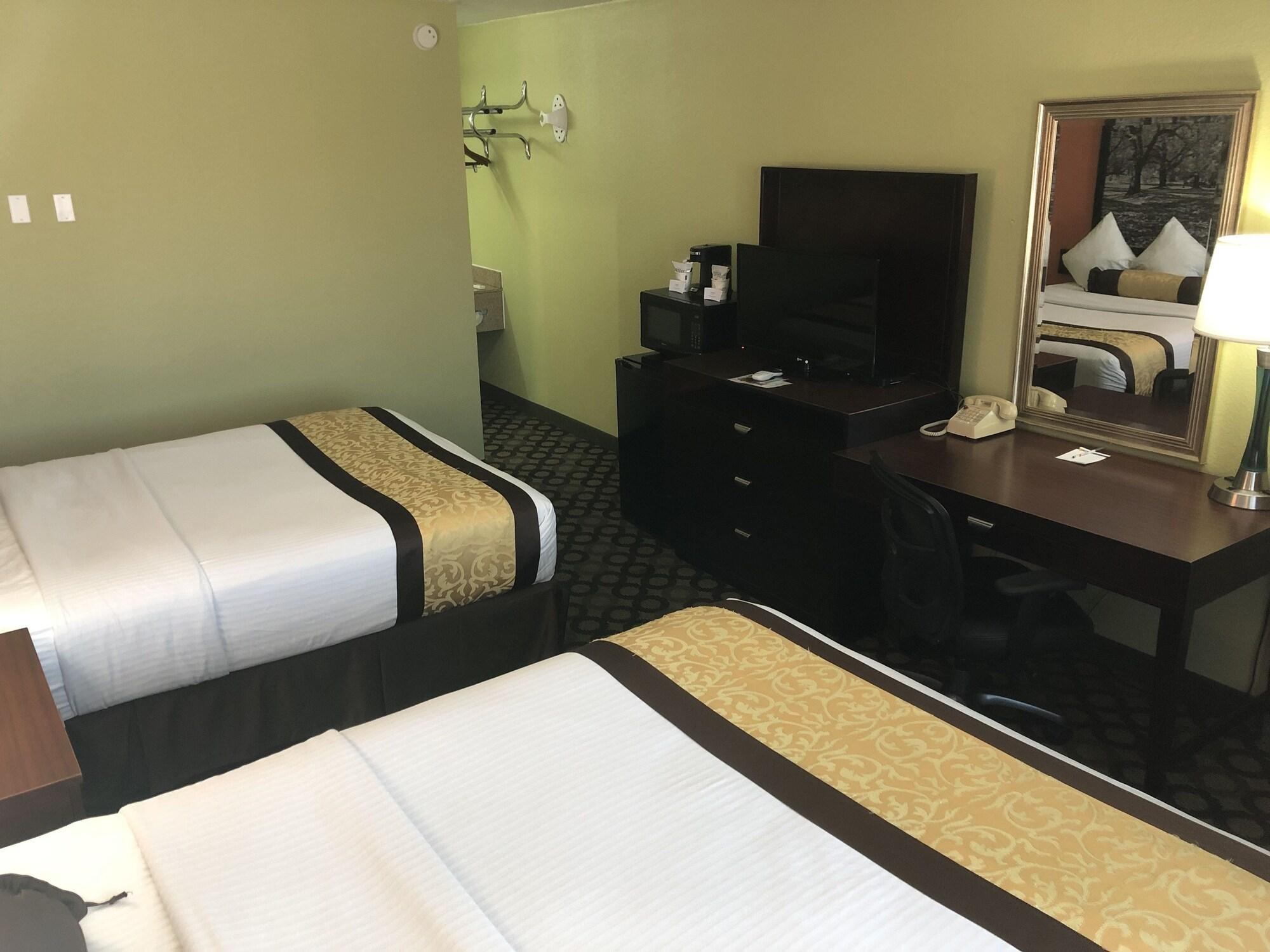 Super 8 By Wyndham Ontario Motel Bagian luar foto